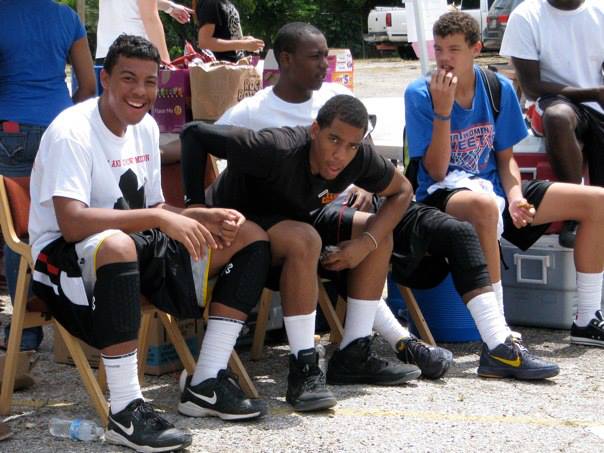 1097994_705697705664_296160496_n