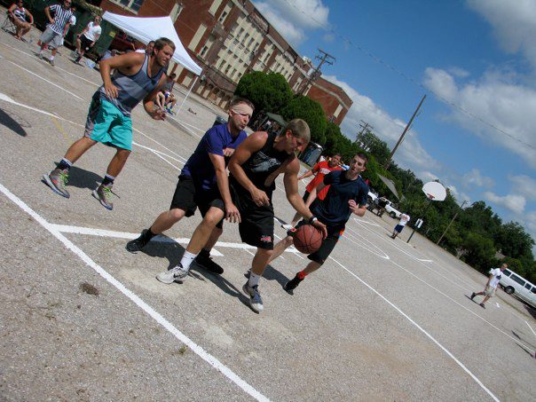 1098022_705698000074_1370317063_n